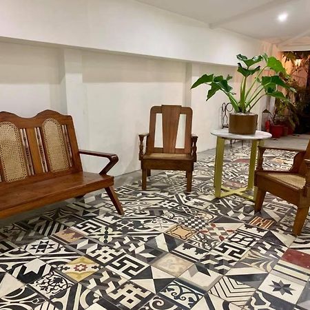 Courtyard Hotel Пасай Екстериор снимка