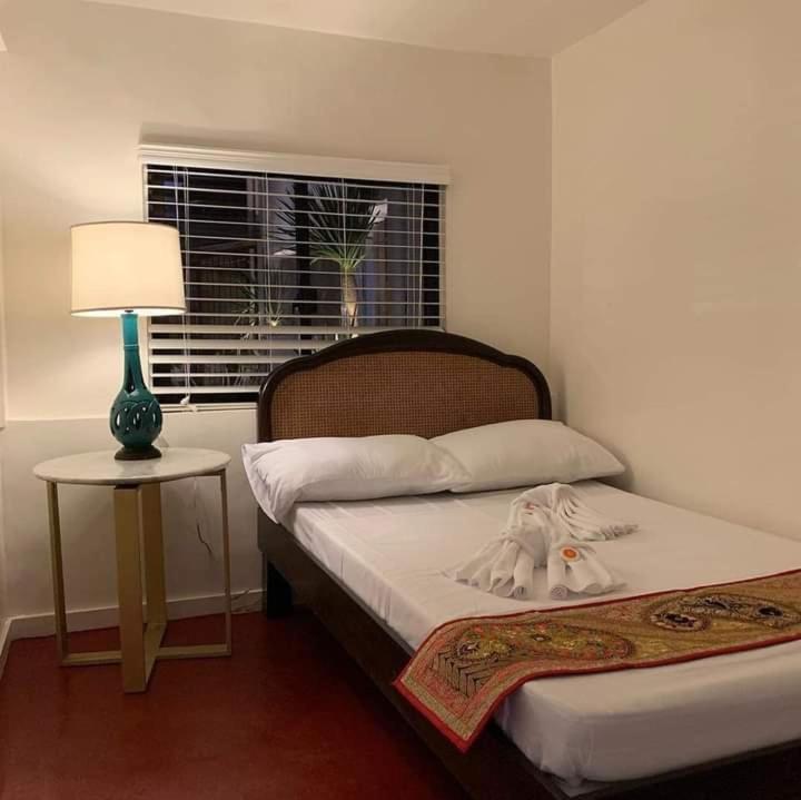 Courtyard Hotel Пасай Екстериор снимка