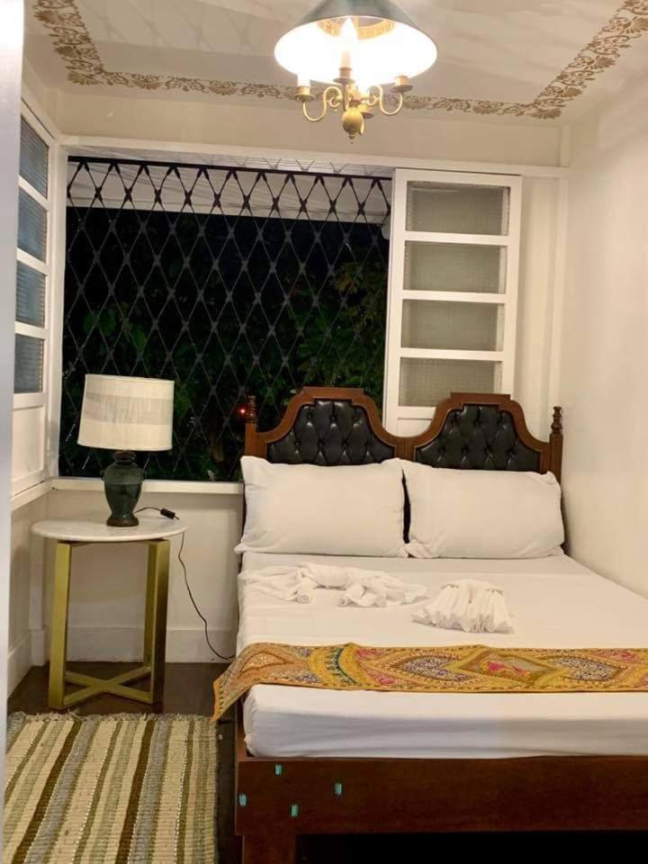 Courtyard Hotel Пасай Екстериор снимка