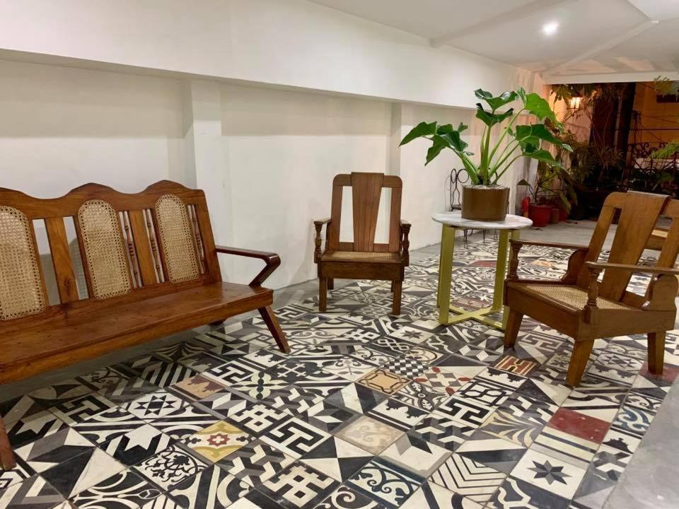 Courtyard Hotel Пасай Екстериор снимка