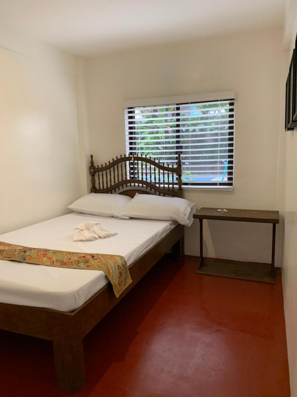 Courtyard Hotel Пасай Екстериор снимка