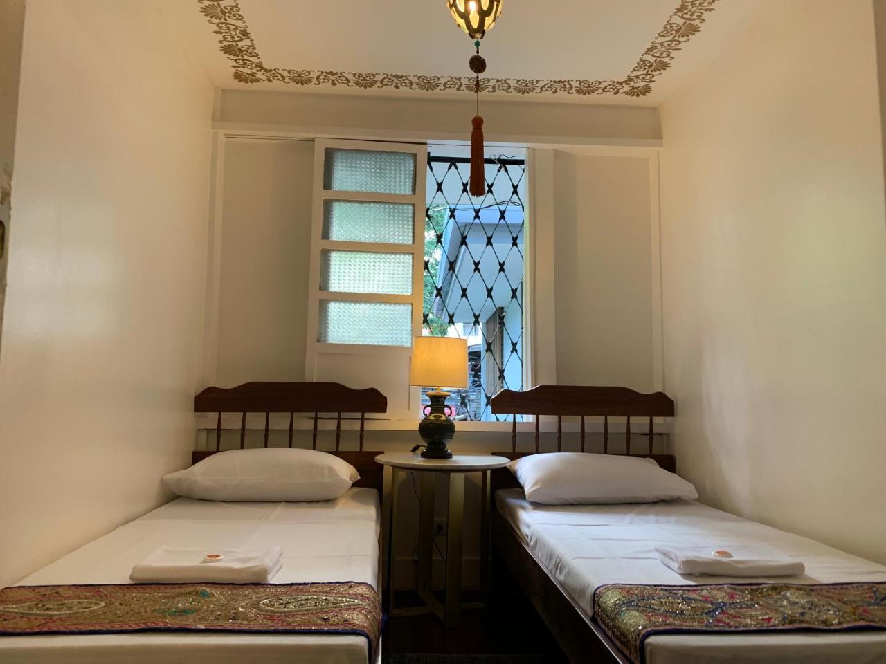 Courtyard Hotel Пасай Екстериор снимка
