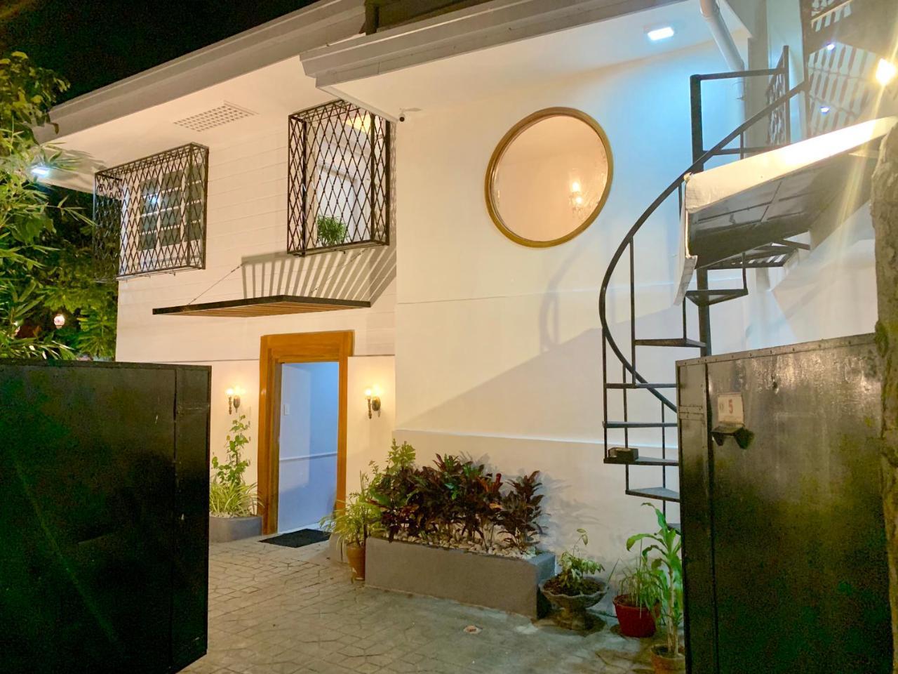 Courtyard Hotel Пасай Екстериор снимка